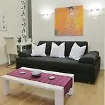 Modernes 1 Luxusappartement Kleiner Roland Mit Parkplatz Und Balkon In Nähe Zentrum *