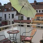 Modernes 1 Luxusappartement Kleiner Roland Mit Parkplatz Und Balkon In Nähe Zentrum