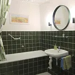 Modernes 1 Luxusappartement Kleiner Roland Mit Parkplatz Und Balkon In Naehe Zentrum *