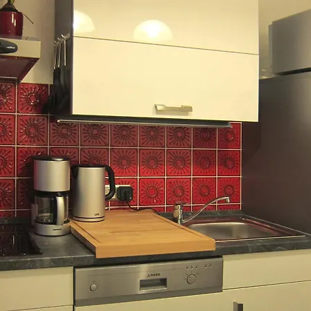 Modernes 1 Luxusappartement Kleiner Roland Mit Parkplatz Und Balkon In Naehe Zentrum * Βρέμη