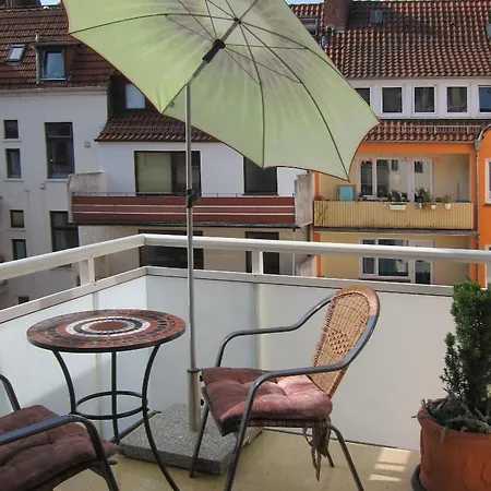 Apartament Modernes 1 Luxusappartement Kleiner Roland Mit Parkplatz Und Balkon In Naehe Zentrum *