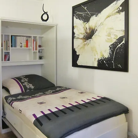 Modernes 1 Luxusappartement Kleiner Roland Mit Parkplatz Und Balkon In Naehe Zentrum * Βρέμη