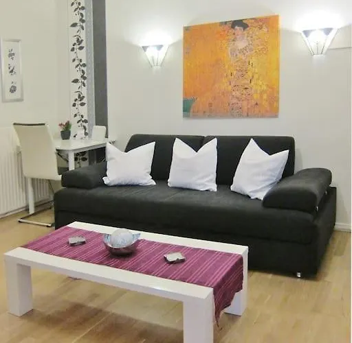 Modernes 1 Luxusappartement Kleiner Roland Mit Parkplatz Und Balkon In Nähe Zentrum *